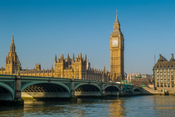 Britaniya bankı Azərbaycan bazarına daxil olur